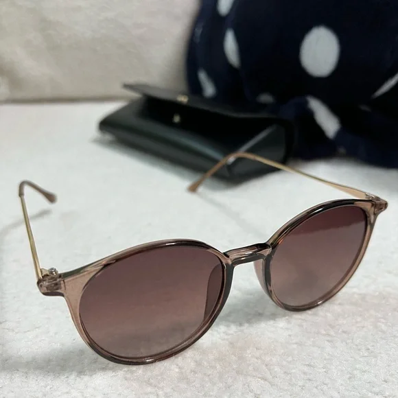 Brown Sunglasses - Picture 2 of 4